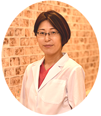 小坂恭子